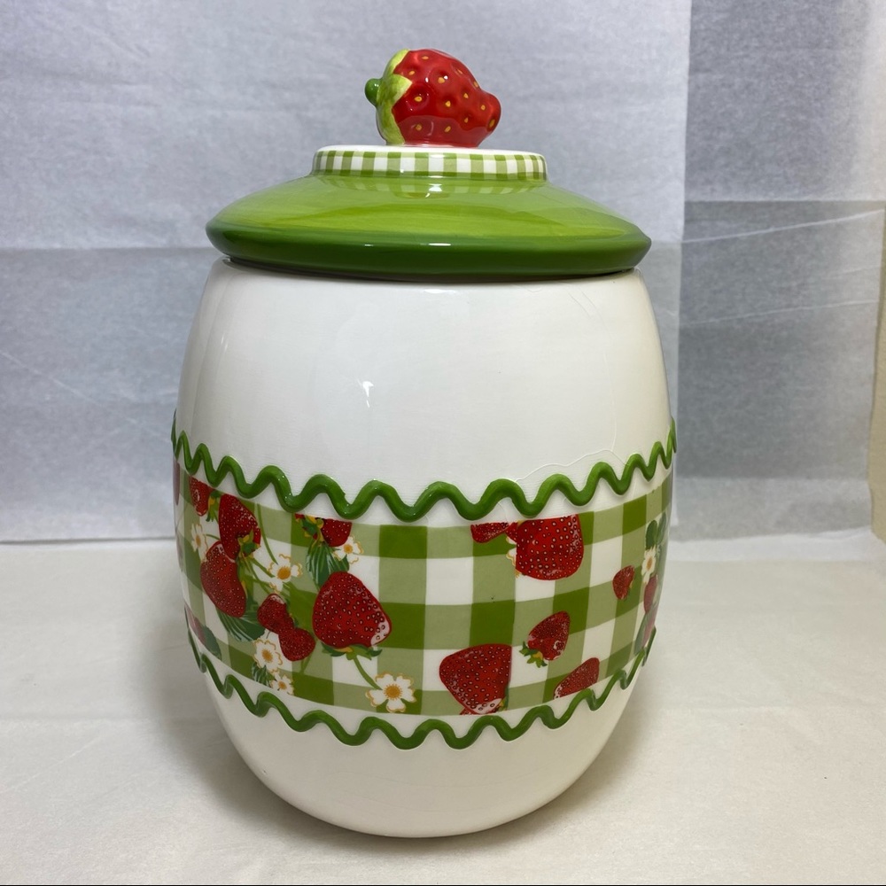Jessie Steele Magenta Strawberry Canister w/ Green